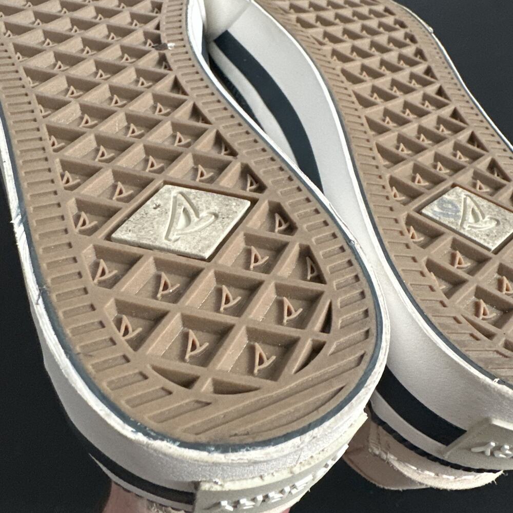 Sperry Bayside Boat Loafer Shoe Women’s 9.5 Beige White Navy - BP - Picture 3 of 11